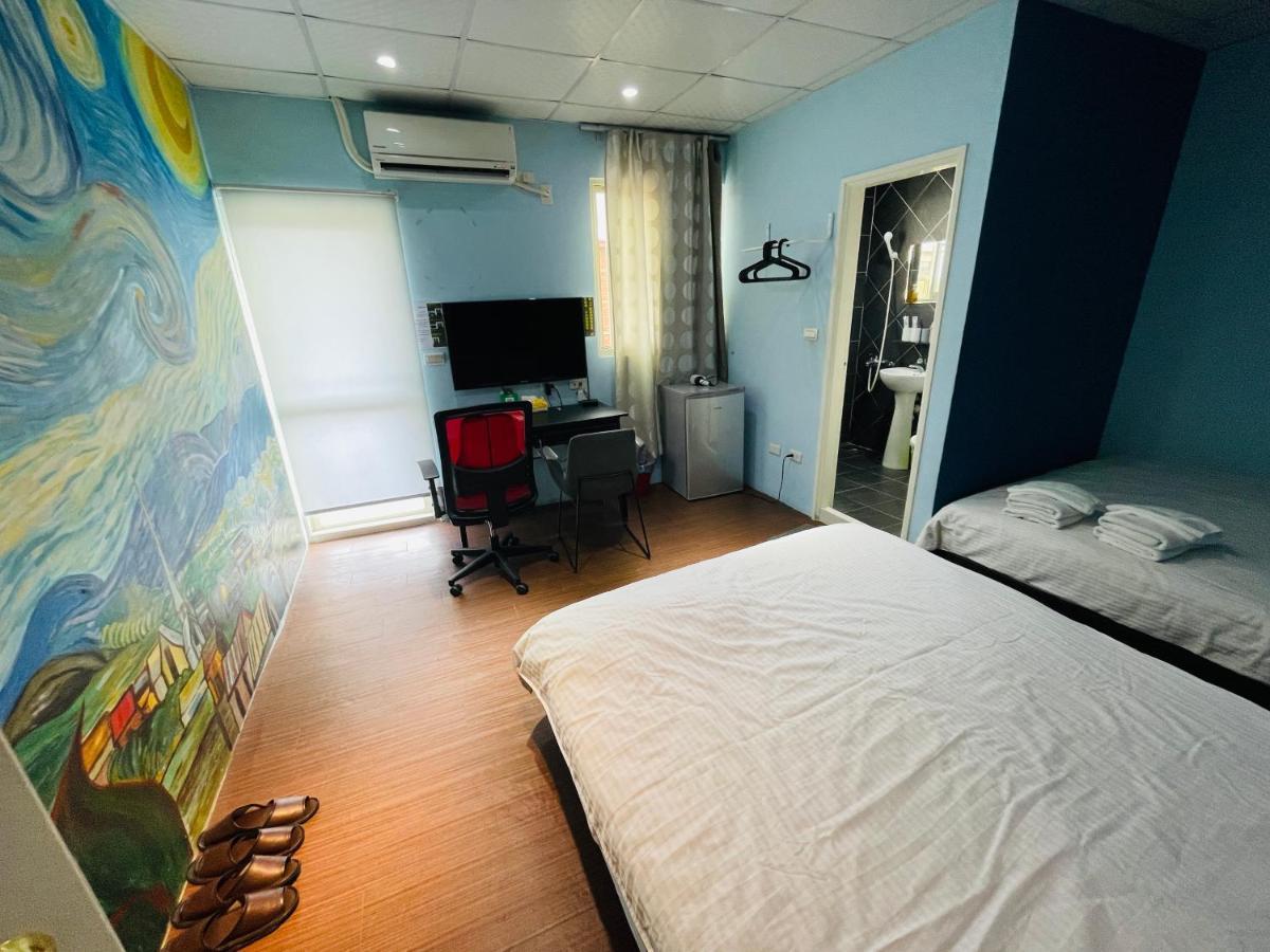 Hotel Fengchia Oslo à Taichung Extérieur photo