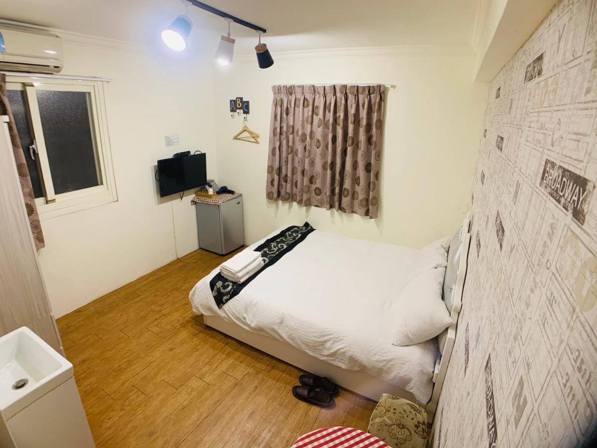 Hotel Fengchia Oslo à Taichung Extérieur photo