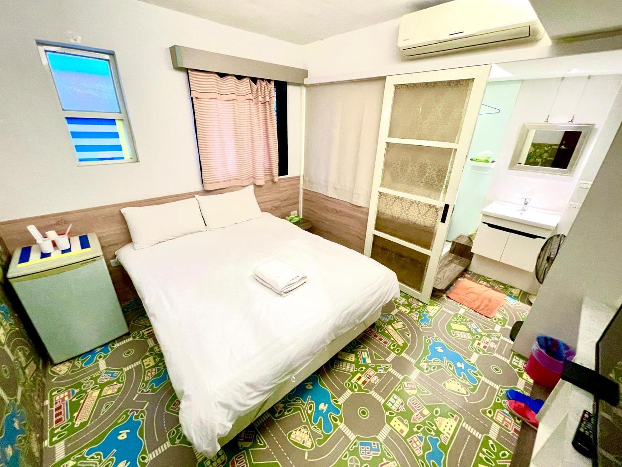 Hotel Fengchia Oslo à Taichung Extérieur photo