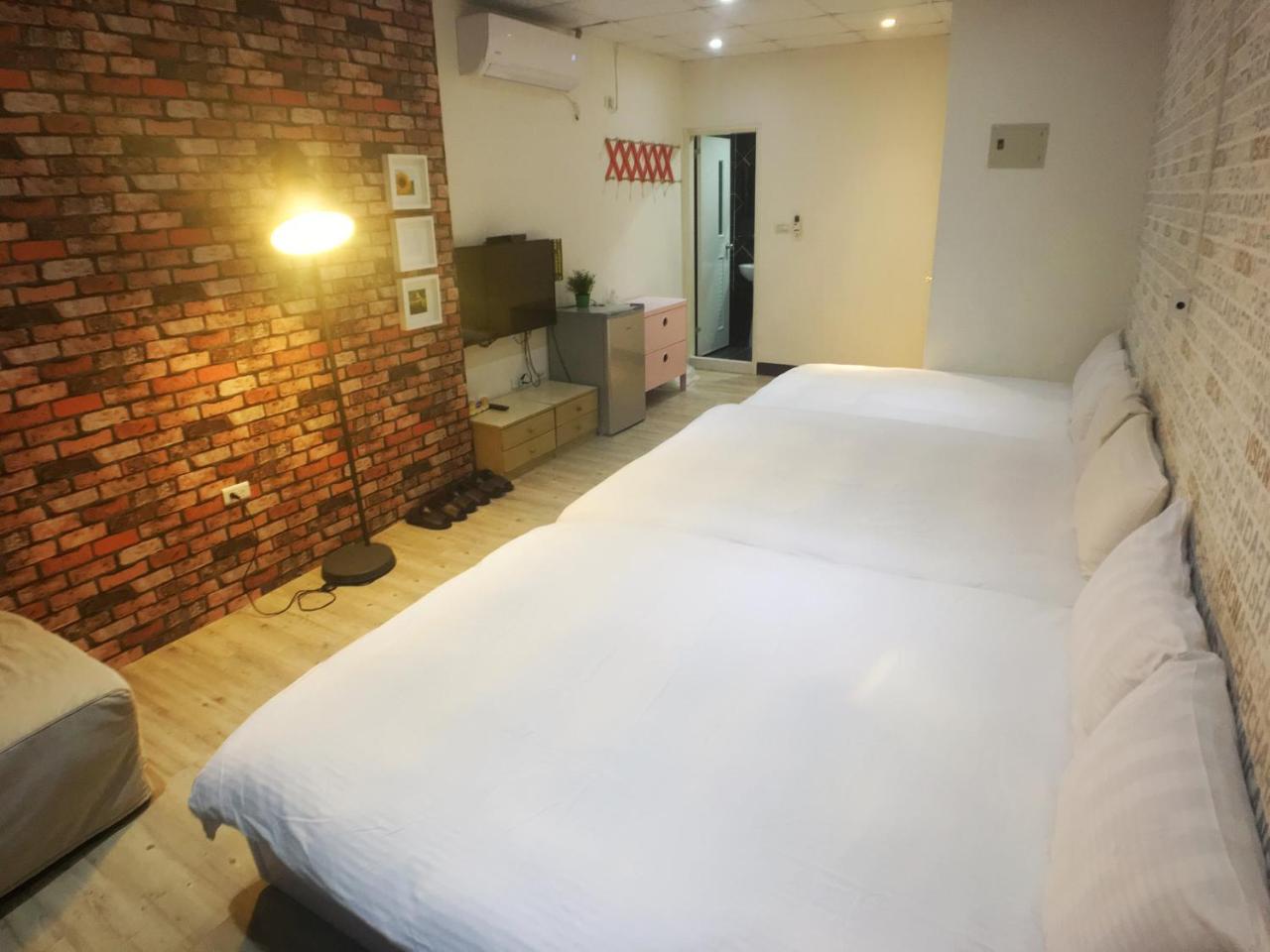 Hotel Fengchia Oslo à Taichung Extérieur photo